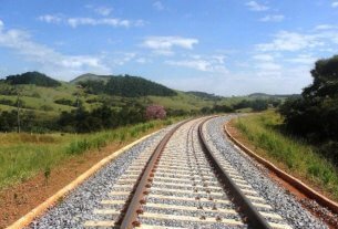 Vidigal aprova R$ 100 milhões para construção da ferrovia EF-118